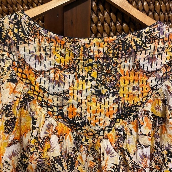 We The Free Floral Top With Top Stitch Detailing - Picture 8 of 8